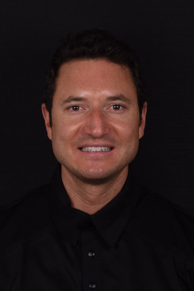 https://pedrocitoler.es/wp-content/uploads/2026/07/Fernando-San-Clemente-640x960.jpeg